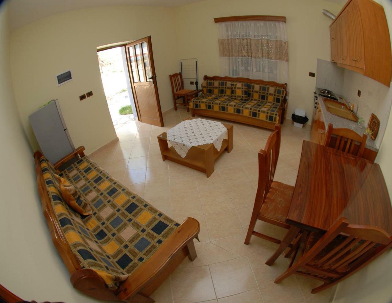 Rama Apartments Саранде Екстериор снимка