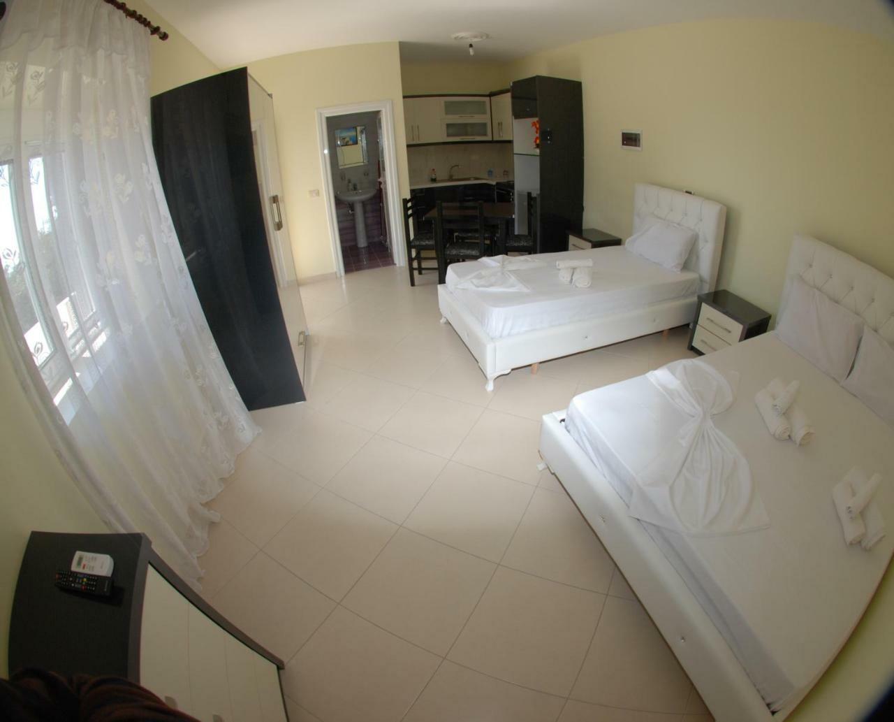 Rama Apartments Саранде Екстериор снимка